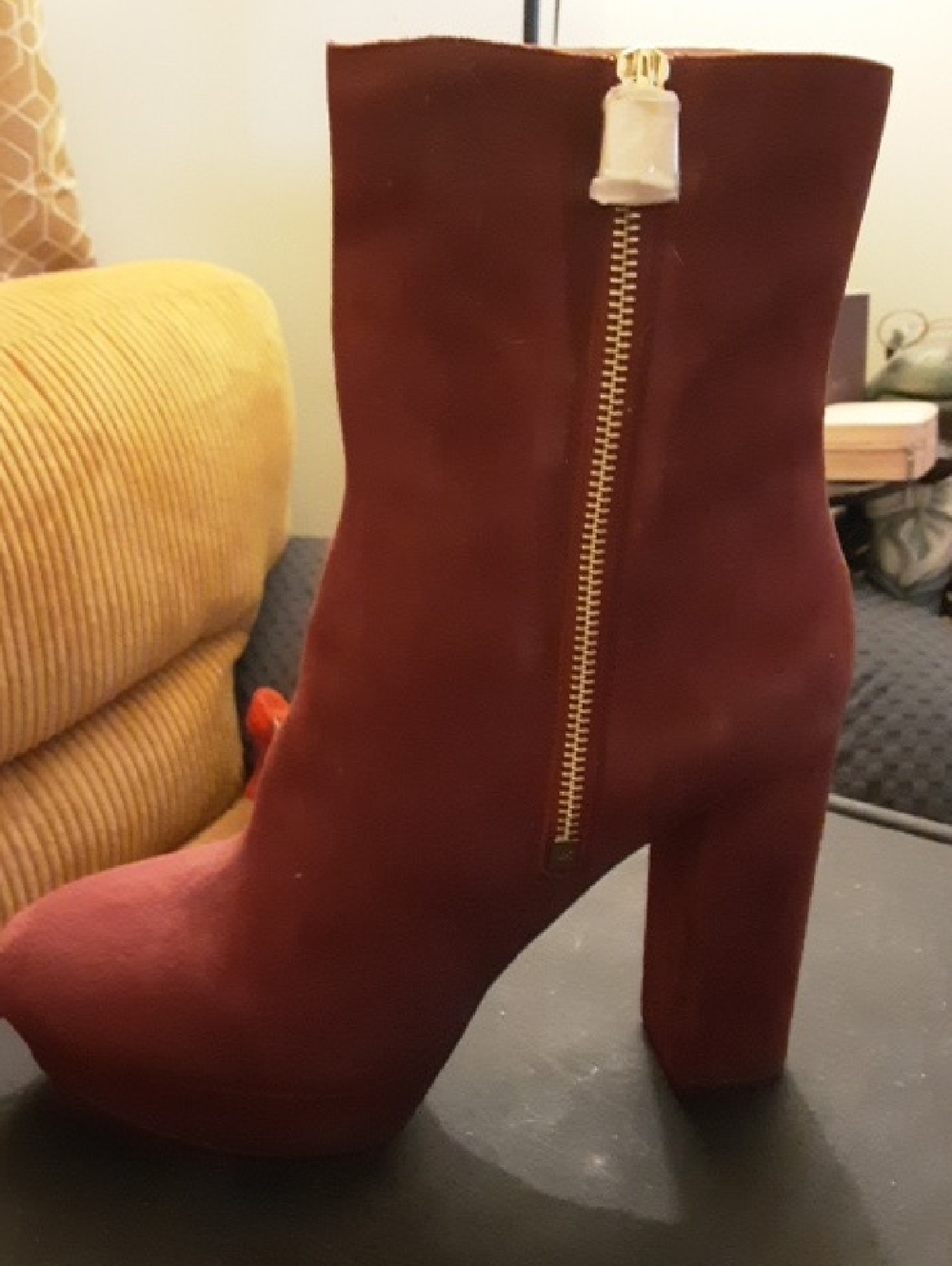BNWT Michael Kors Burgundy Suede Block Heel Zip Ankle Boots